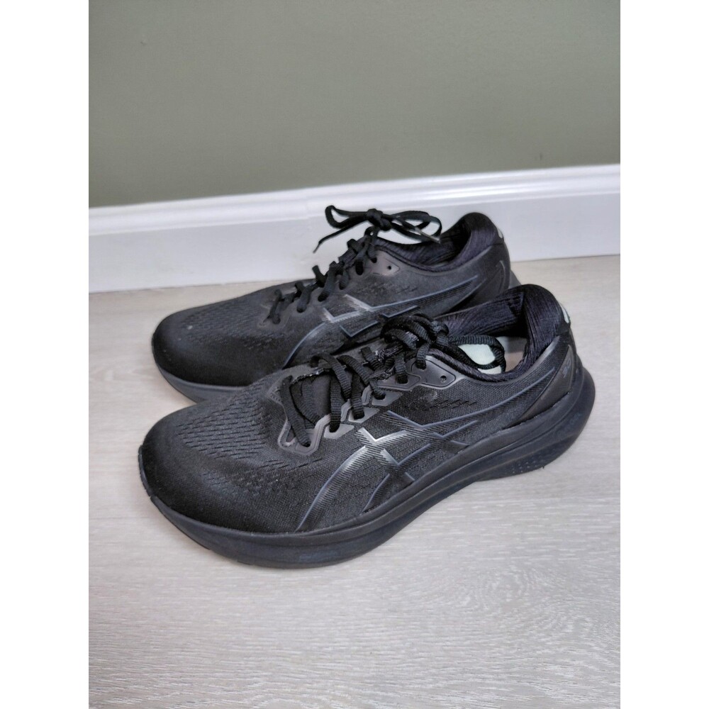 Size 9 - ASICS Gel Kayano 31 Triple Black mens Sneakers Wide